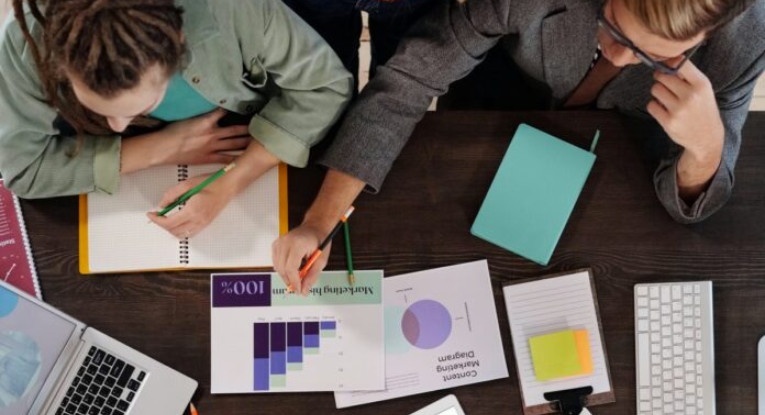 Trabajo táctico y estratégico: claves para planificar y ejecutar metas