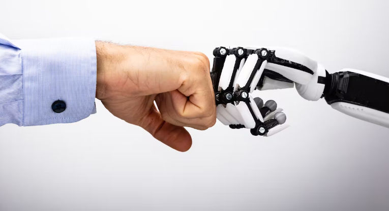 Humanos o robots: La innovación tecnológica como riesgo de pérdida de empleos