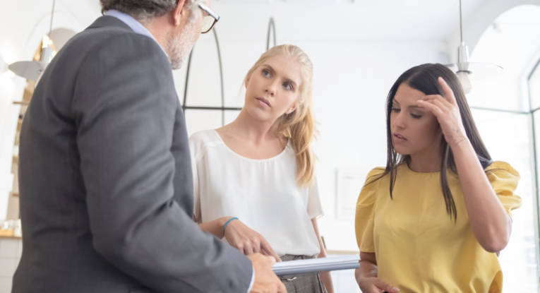 El aseguramiento y los informes del auditor